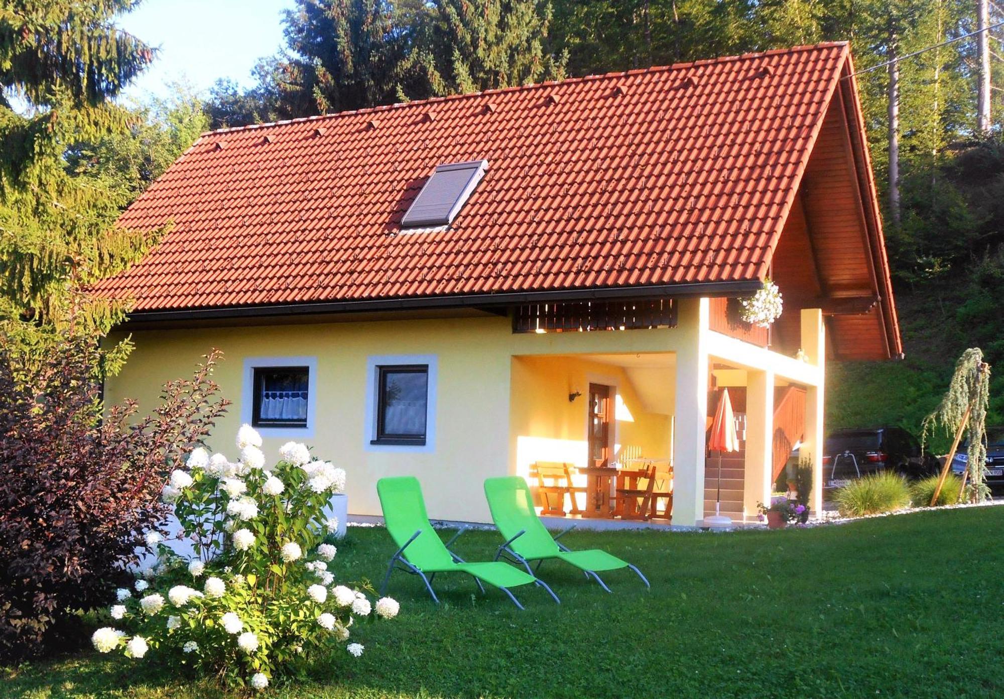 Ferienwohnungen Karin Am Seggauberg Leibnitz Room photo